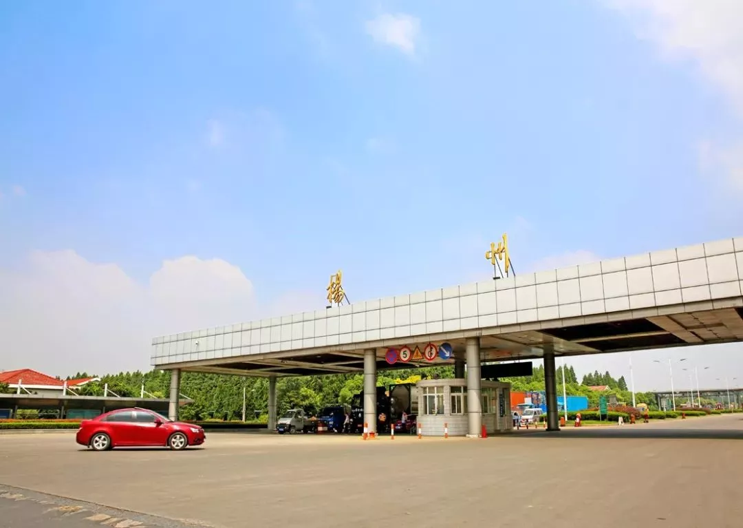 強化“三個服務” 力促黨建工作“兩個滿意”(圖1)